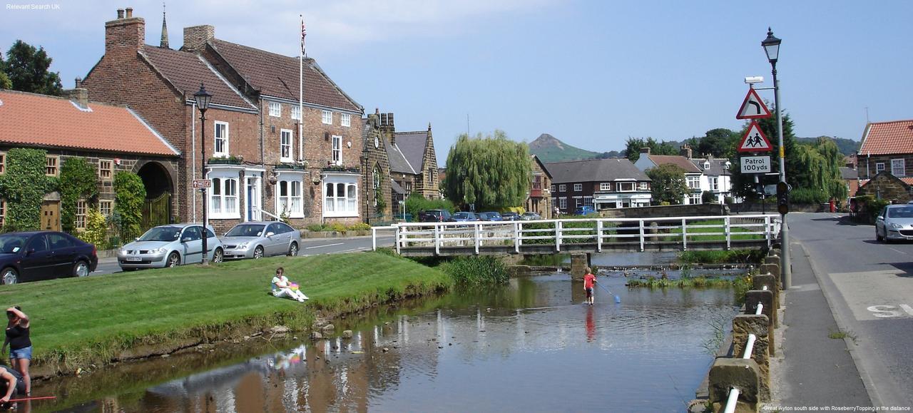 Royal Oak Hotel Great Ayton Dış mekan fotoğraf